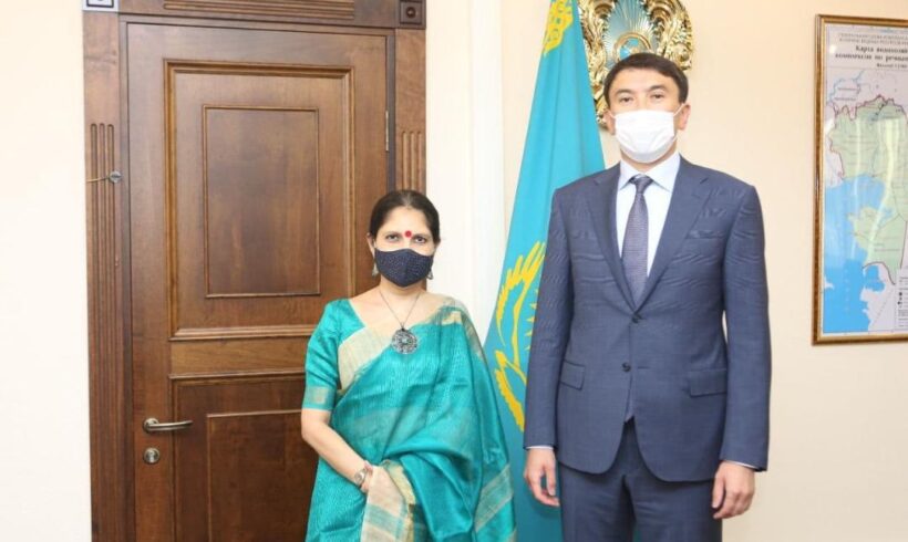 Магзум Мирзагалиев принял Чрезвычайного и Полномочного Посла Индии в Республике Казахстан Трипати Шубдаршини