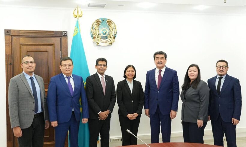 Орталық және Батыс Азия бойынша АДБ Бас директорымен кездесу