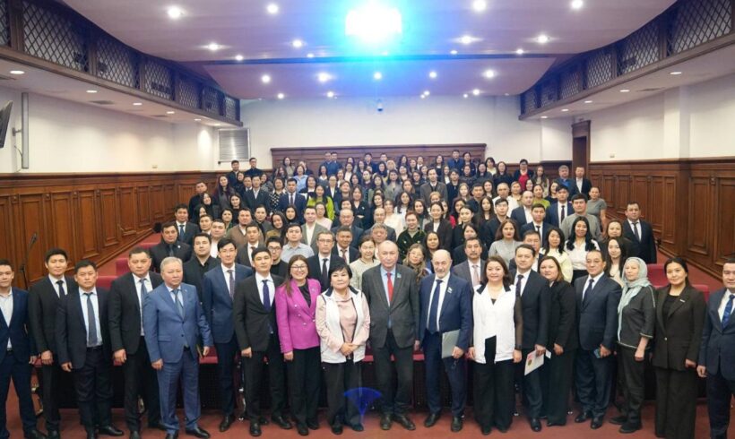 Экология министрлігінде жаңа конституция жобасын түсіндіру бойынша Жалпыұлттық коалиция мүшелерімен кездесу өтті