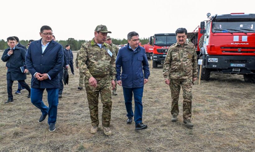 Олжас Бектенов проверил готовность системы раннего обнаружения лесных пожаров и оснащенность «Семей орманы» Олжас Бектенов проверил готовность системы раннего обнаружения лесных пожаров и оснащенность «Семей орманы»